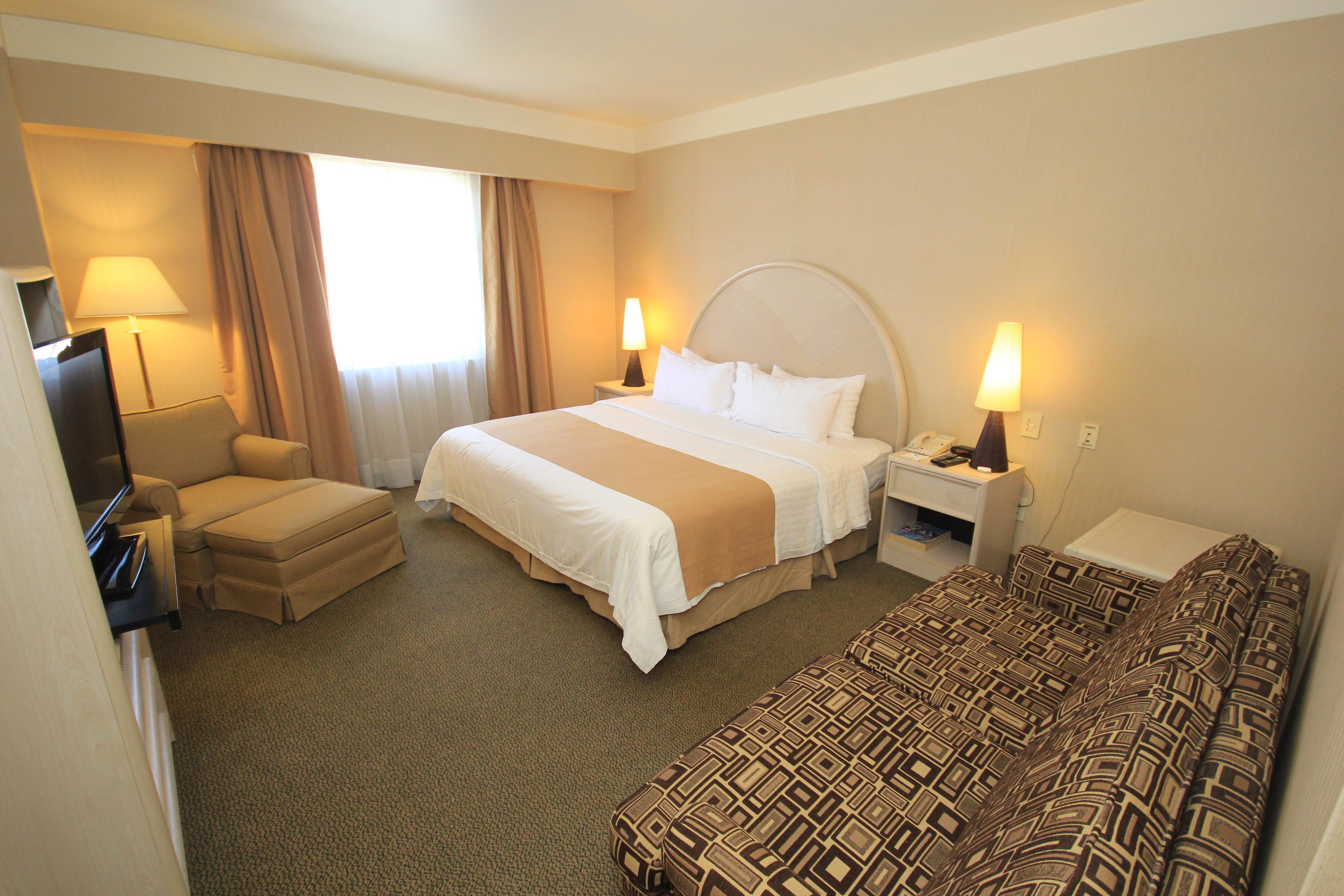 Holiday Inn Leon-Convention Center By Ihg Bagian luar foto