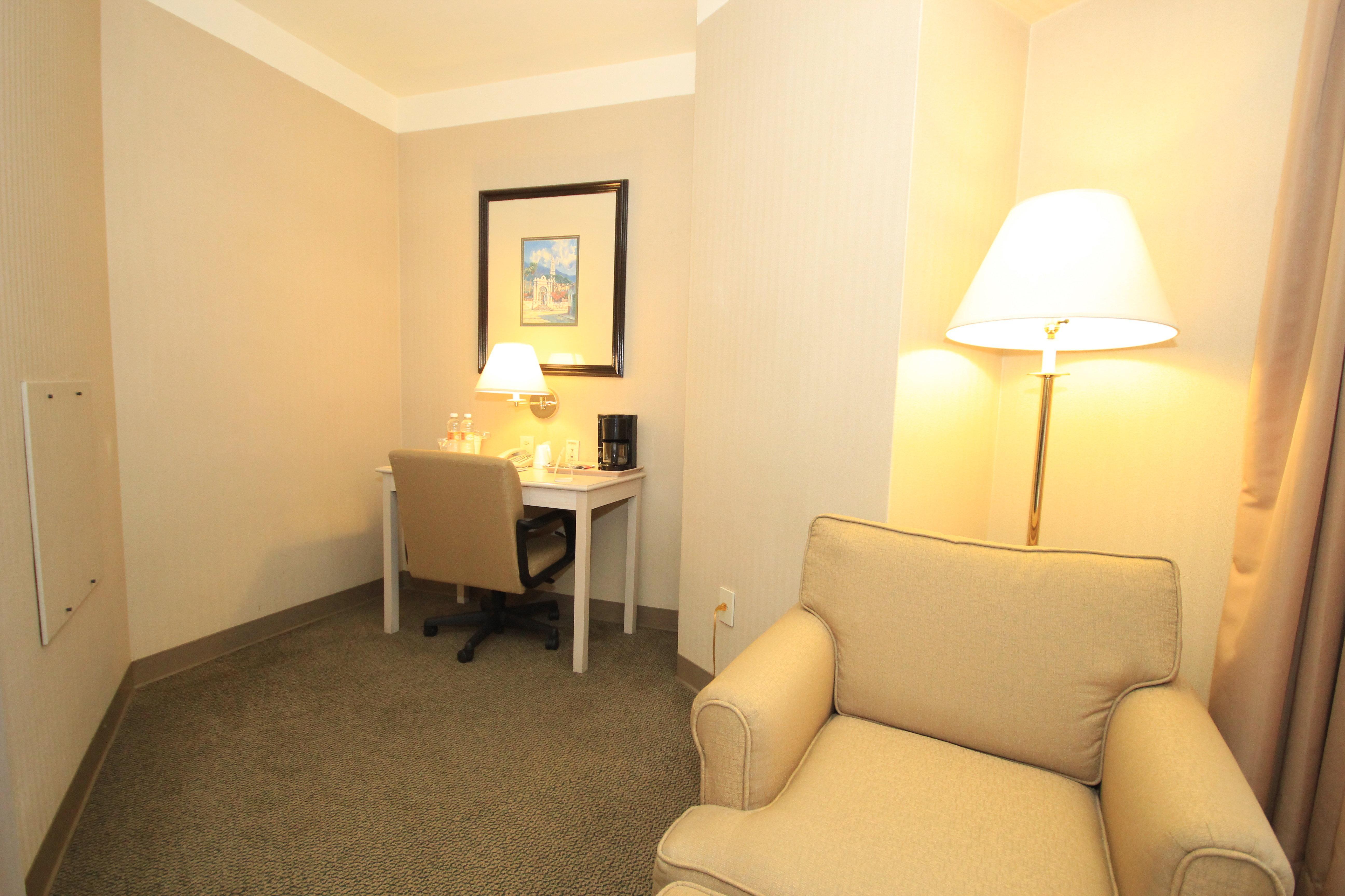 Holiday Inn Leon-Convention Center By Ihg Bagian luar foto