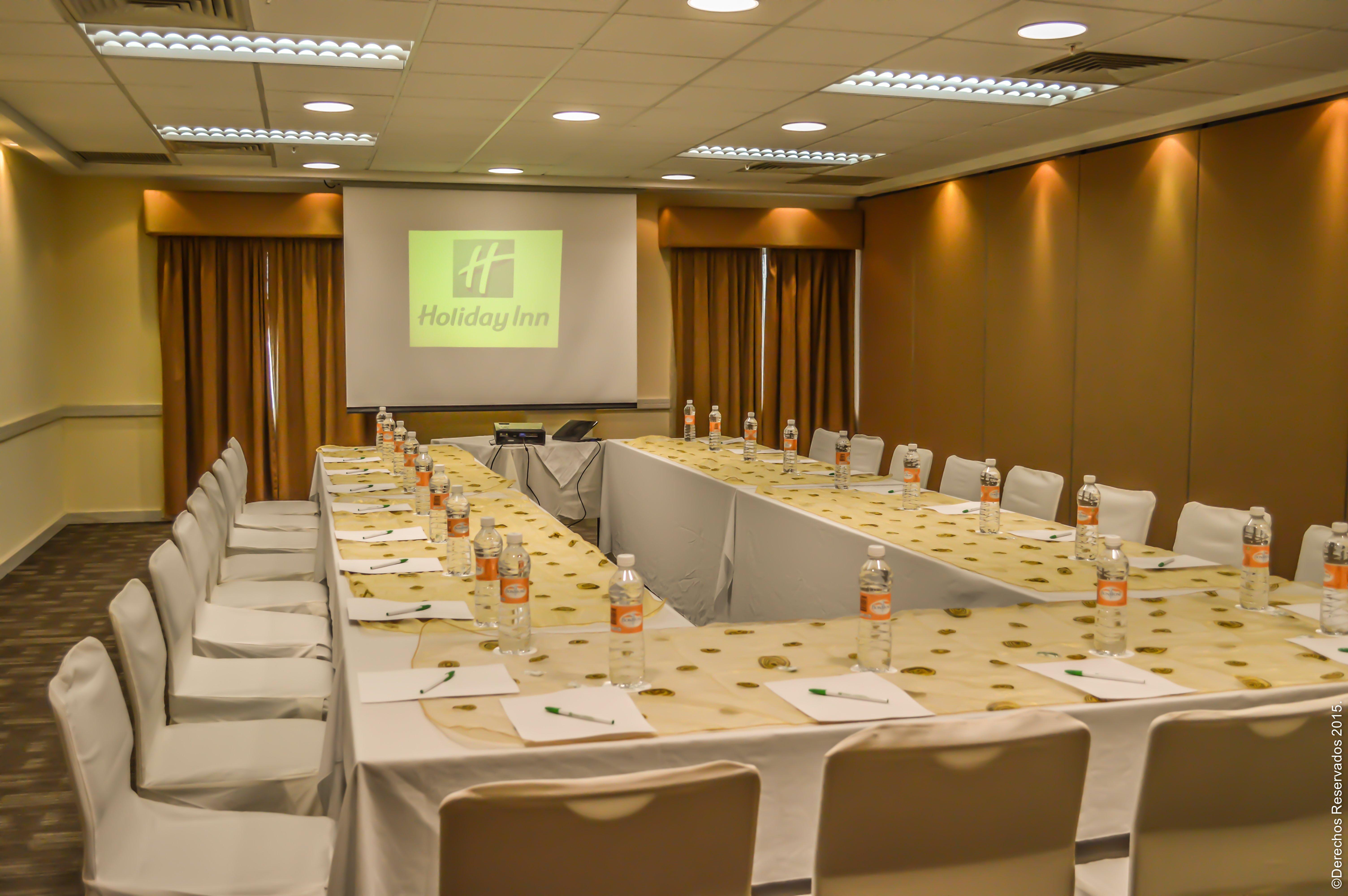 Holiday Inn Leon-Convention Center By Ihg Bagian luar foto