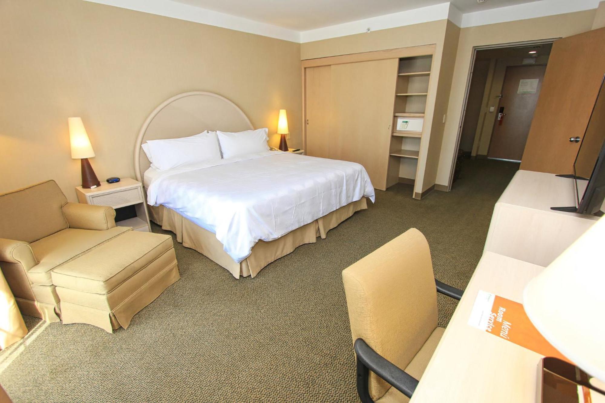 Holiday Inn Leon-Convention Center By Ihg Bagian luar foto