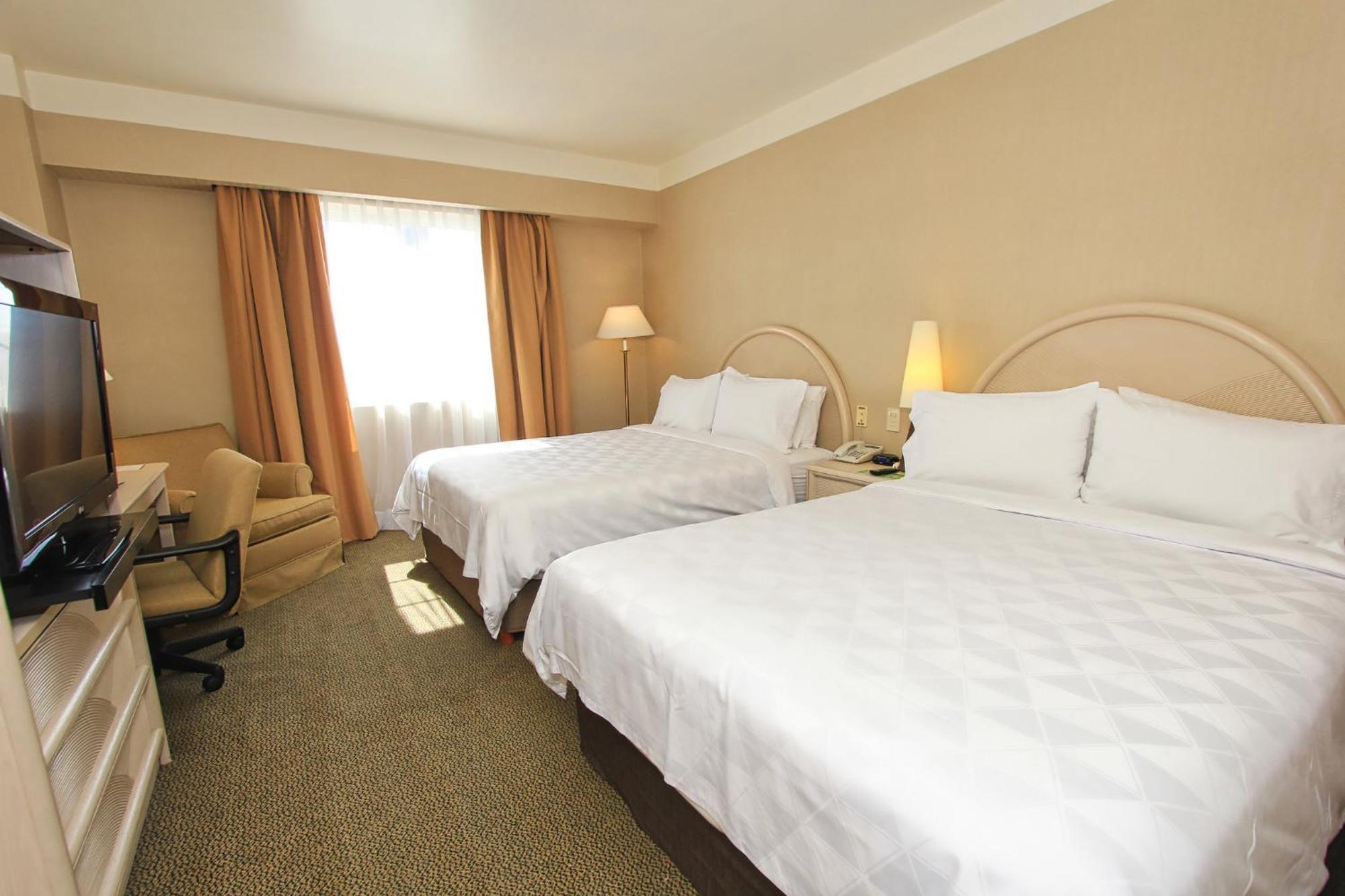Holiday Inn Leon-Convention Center By Ihg Bagian luar foto