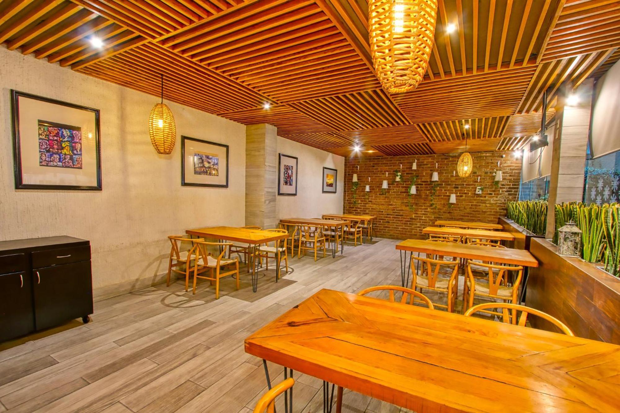 Holiday Inn Leon-Convention Center By Ihg Bagian luar foto