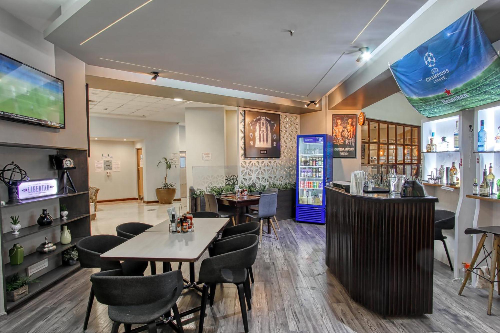 Holiday Inn Leon-Convention Center By Ihg Bagian luar foto