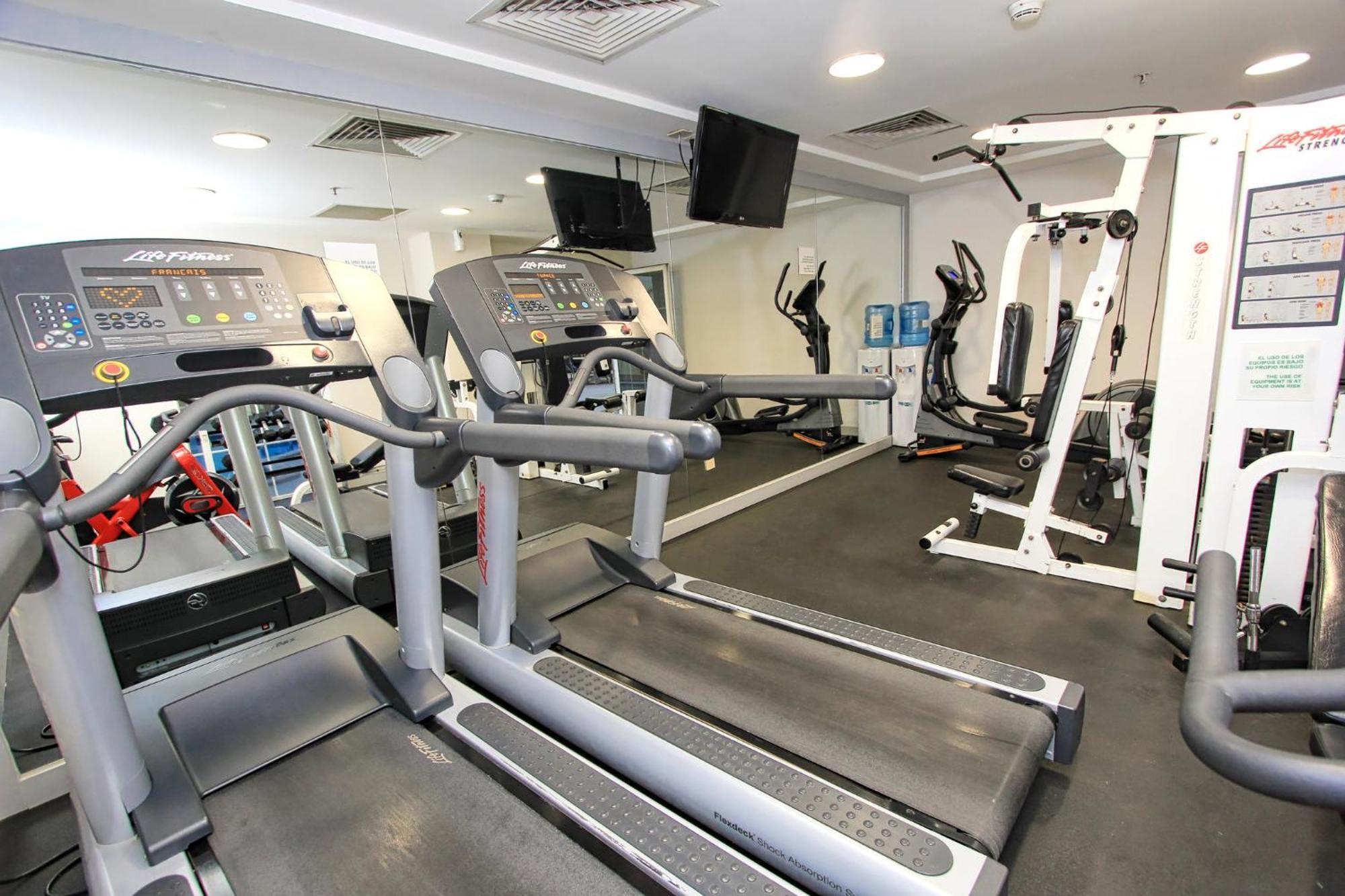 Holiday Inn Leon-Convention Center By Ihg Bagian luar foto