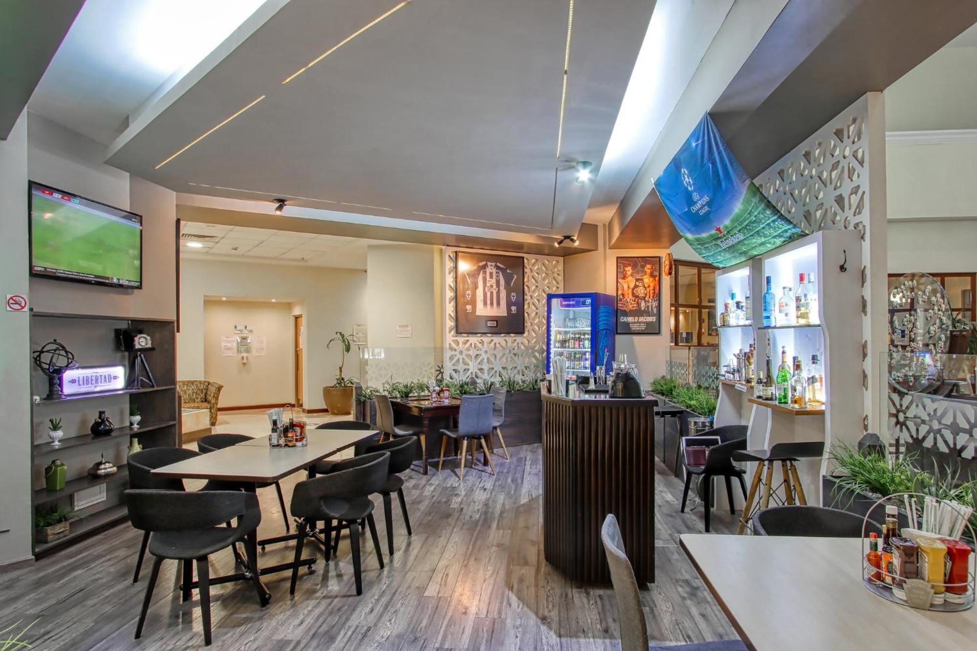 Holiday Inn Leon-Convention Center By Ihg Bagian luar foto